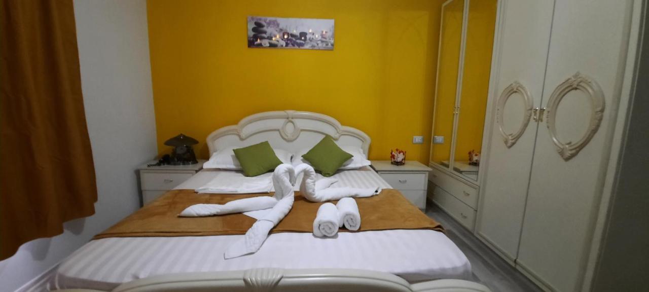 Apartament Clara Permet Appartement Buitenkant foto