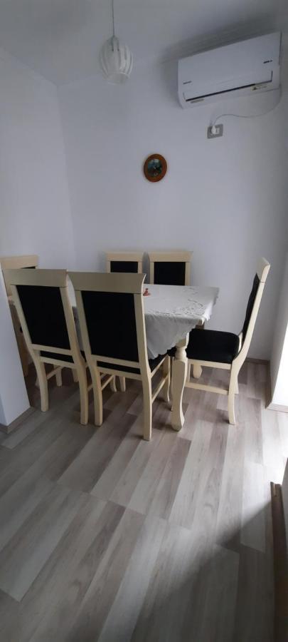 Apartament Clara Permet Appartement Buitenkant foto